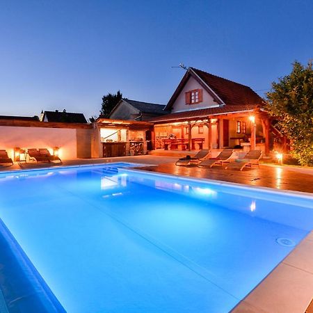 Holiday Home Dika สเวติ มาร์ติน นา มูรี ภายนอก รูปภาพ