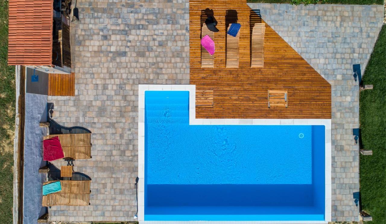 Holiday Home Dika สเวติ มาร์ติน นา มูรี ภายนอก รูปภาพ