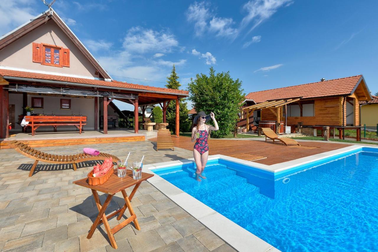Holiday Home Dika สเวติ มาร์ติน นา มูรี ภายนอก รูปภาพ
