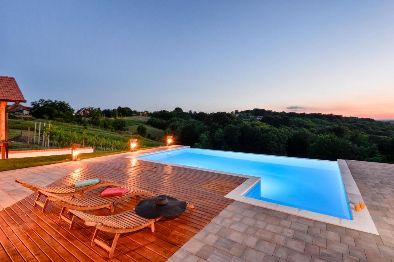 Holiday Home Dika สเวติ มาร์ติน นา มูรี ภายนอก รูปภาพ