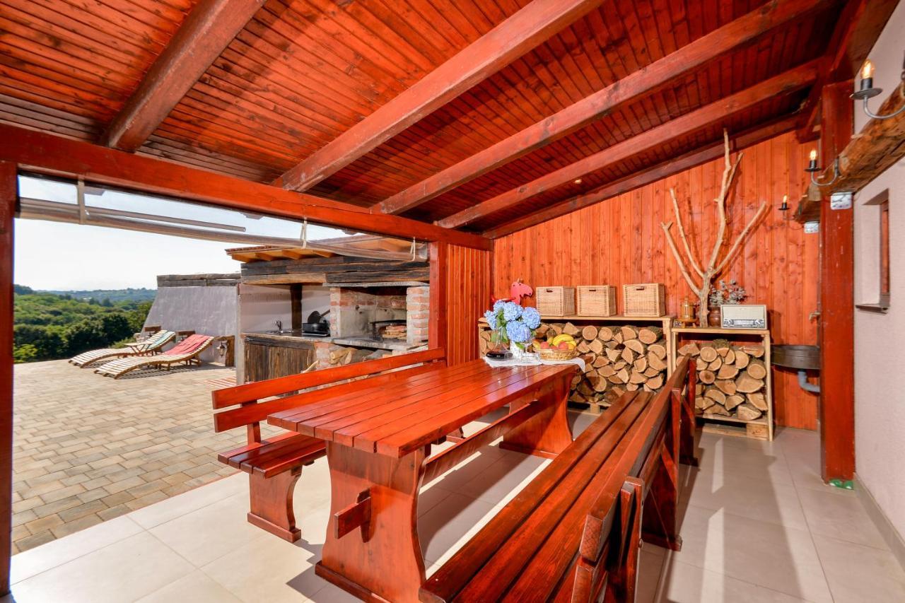 Holiday Home Dika สเวติ มาร์ติน นา มูรี ภายนอก รูปภาพ