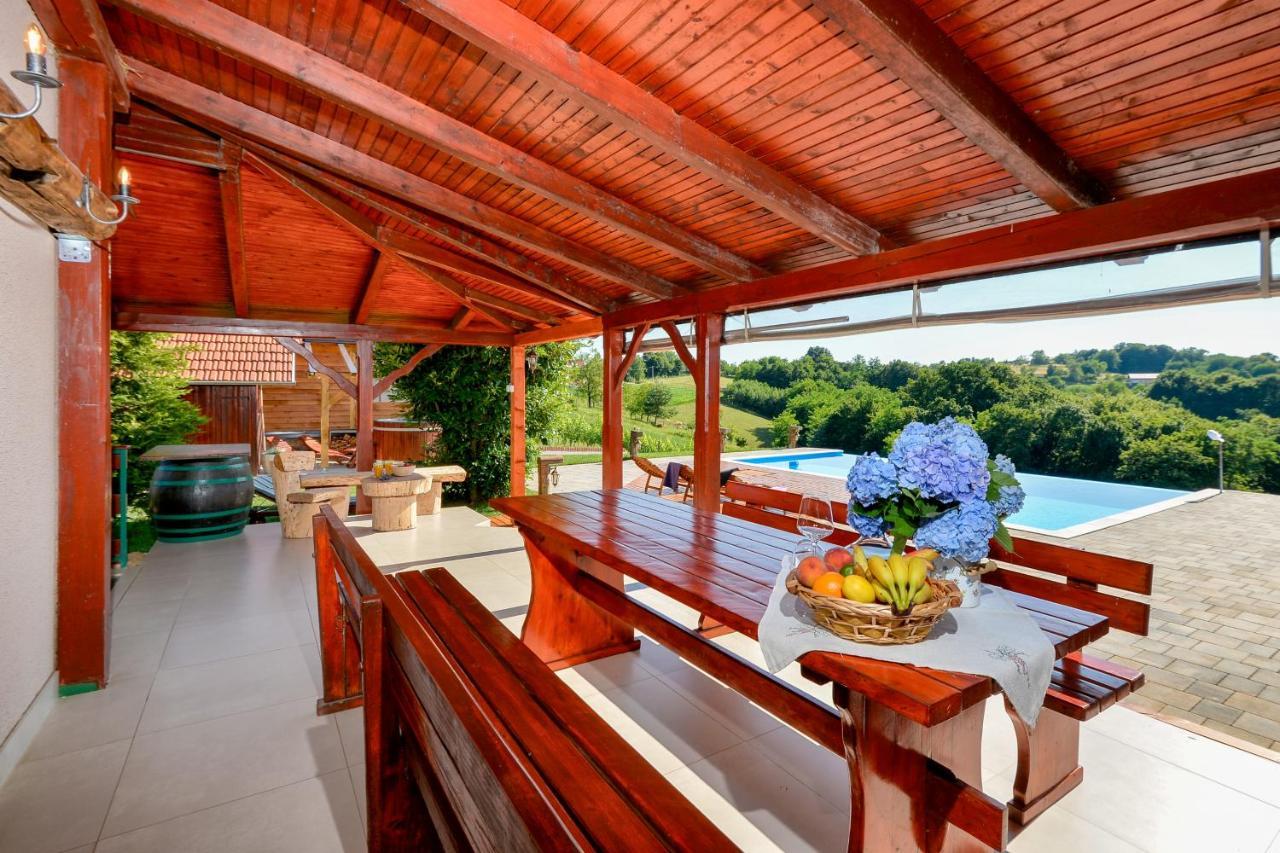 Holiday Home Dika สเวติ มาร์ติน นา มูรี ภายนอก รูปภาพ